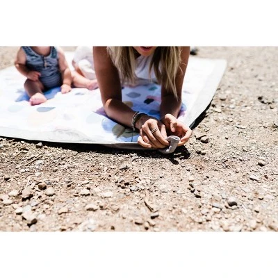 Lulyboo Smart Edge Outdoor Blanket - Bubbles 3 Lulyboo Smart Edge Outdoor Blanket - Bubbles