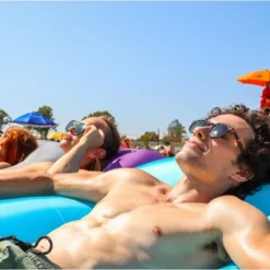 Nevlers Tear-Resistant Inflatable Loungers -OUTSUNNY Shop GUEST 852b7302 09f6 4785 80a2 48bce9f77c73