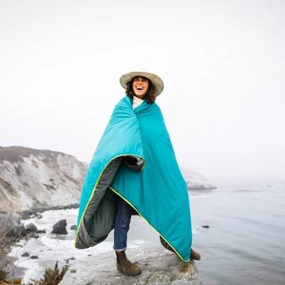 Lightspeed Outdoors Sundown Camp Quilt, Camping Blanket, Teal 7 Lightspeed Outdoors Sundown Camp Quilt, Camping Blanket, Teal - Image 5